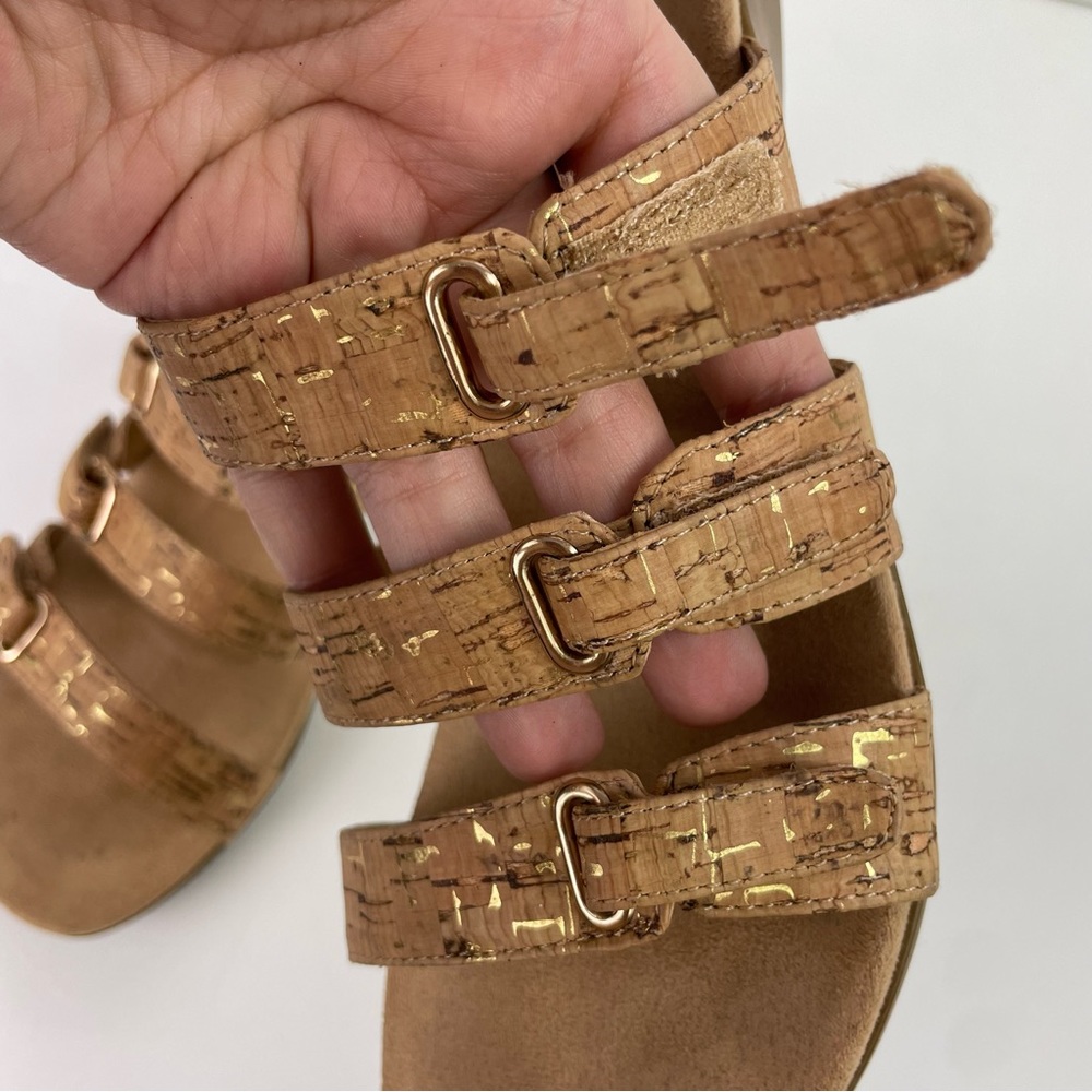 Vionic Park Dwyn Triple Strap Wedge Sandals in Gold Cork Size‎ 8 Wide Open-Toe - Picture 2 of 16